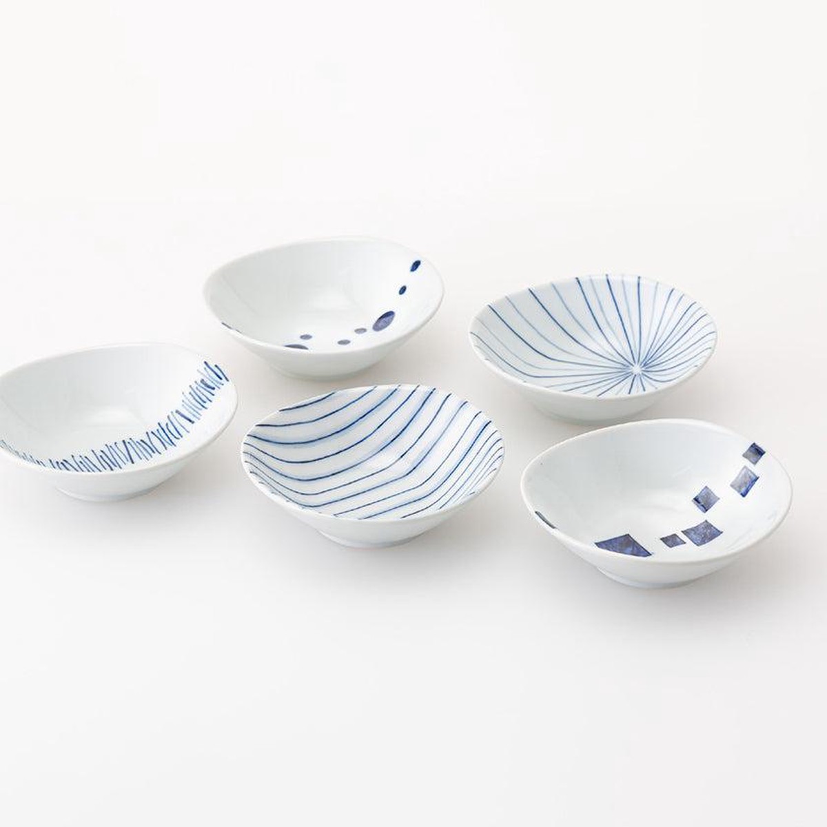 [BOWL] GEOMETRICAL PATTERN OVAL SET OF 5 | HASAMI WARES| SAIKAI TOKI